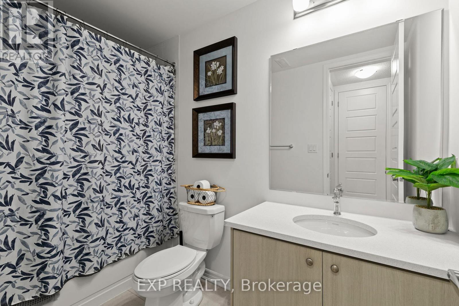 708 SARGEANT PLACE - 17