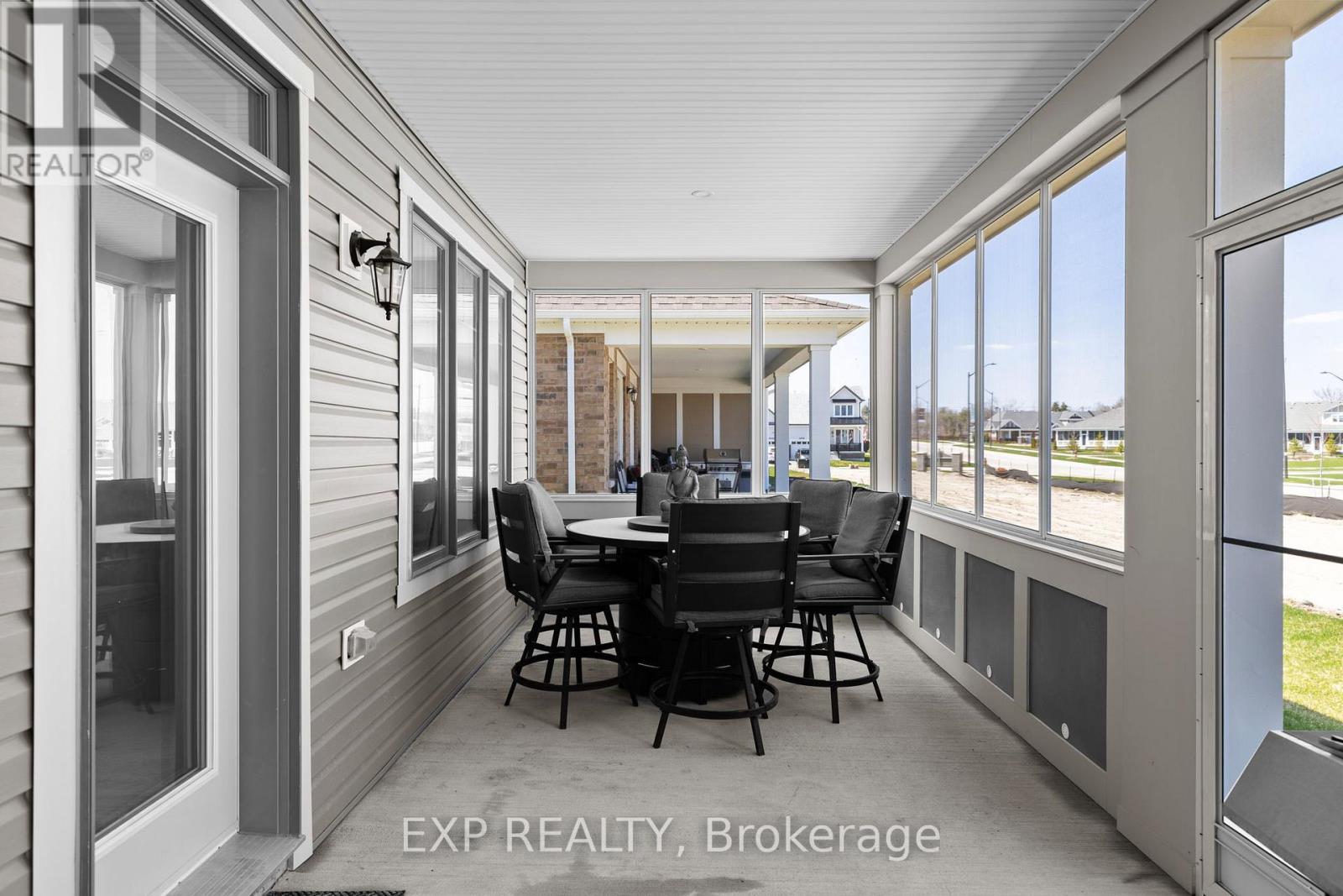 708 SARGEANT PLACE - 28