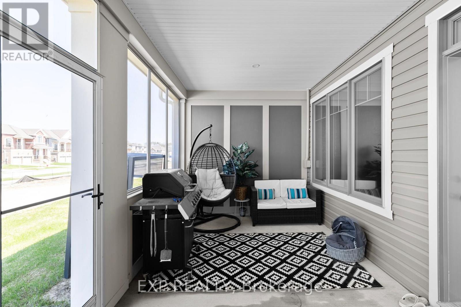 708 SARGEANT PLACE - 29