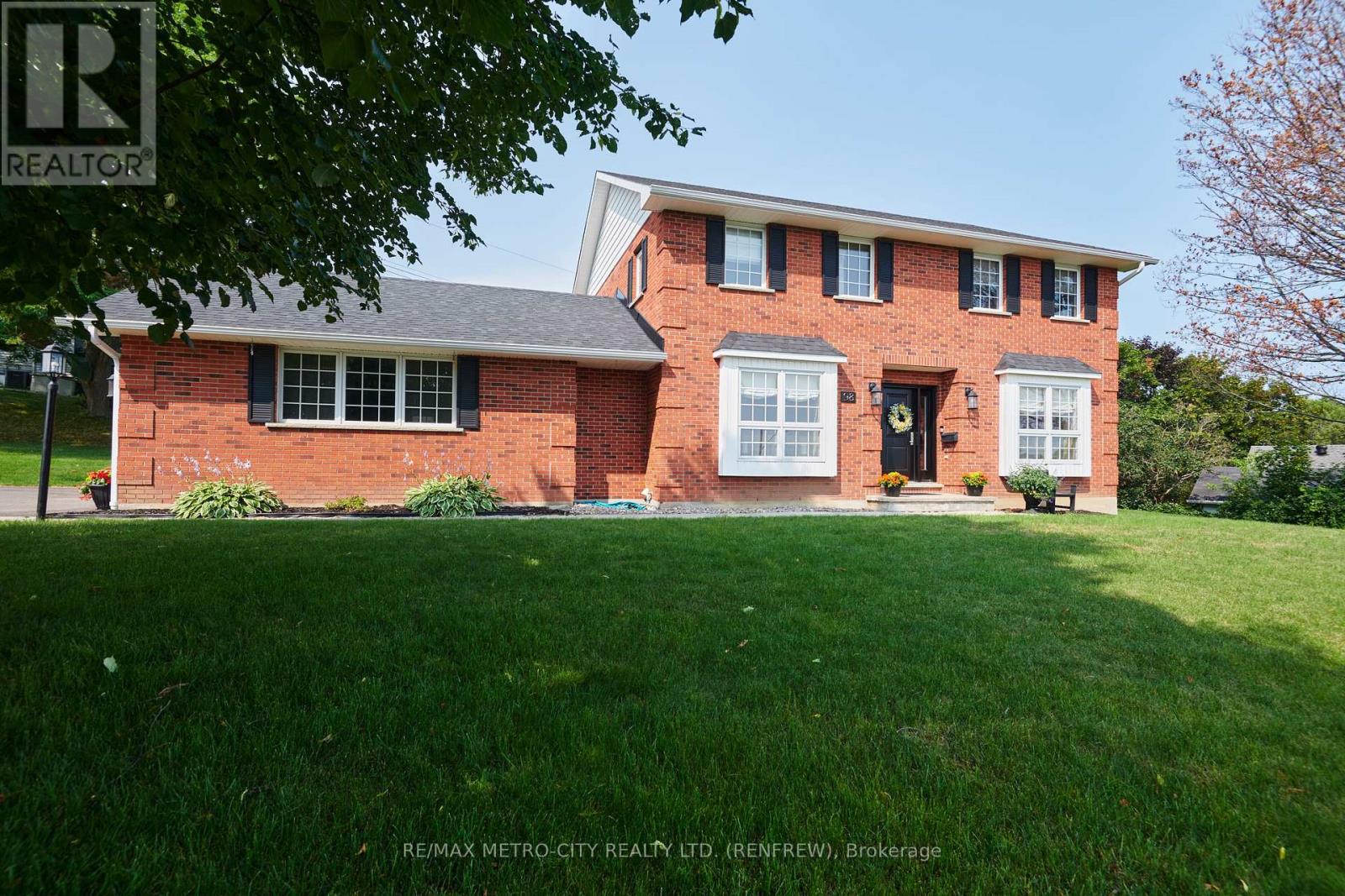 98 ERINDALE AVENUE - 2