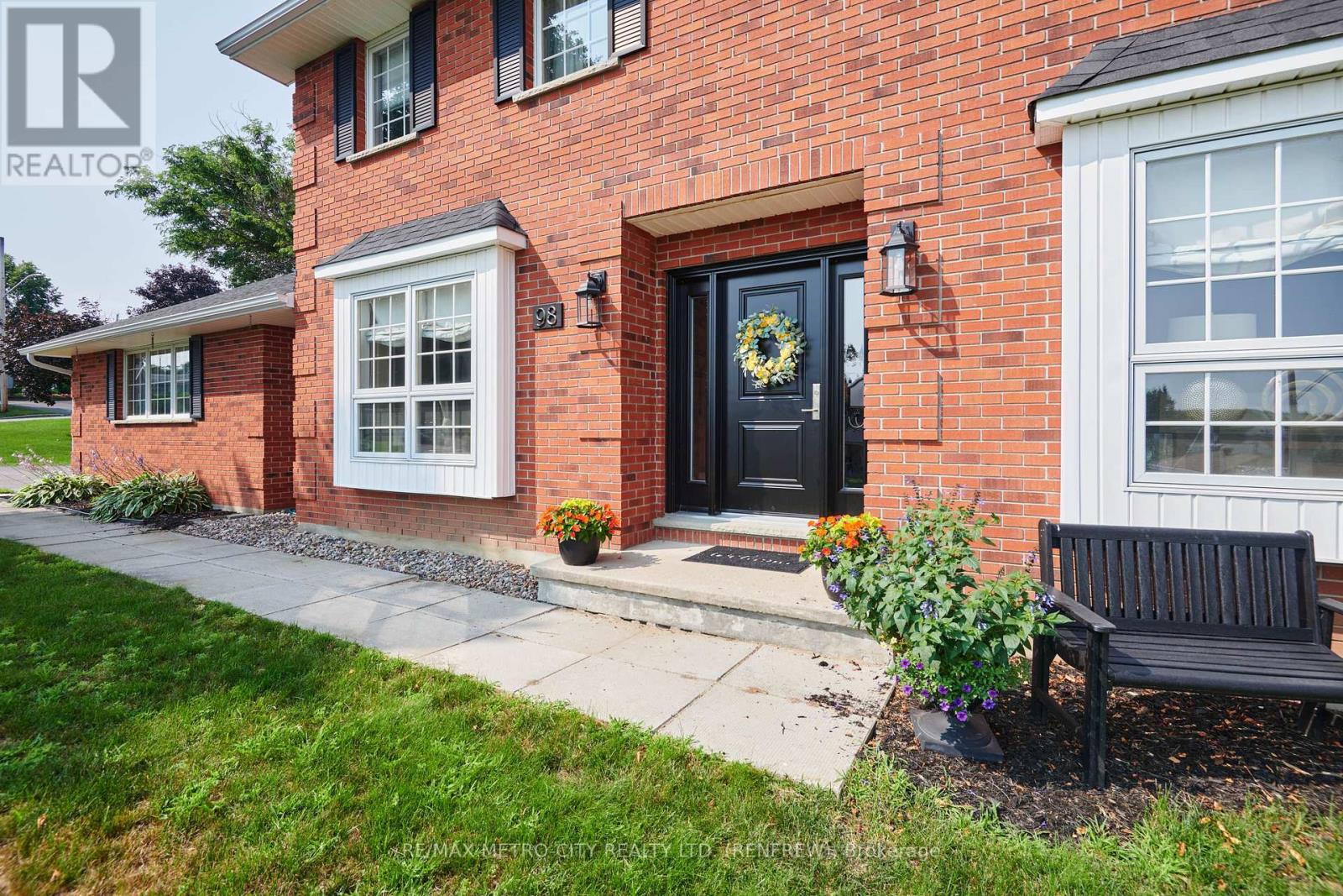 98 ERINDALE AVENUE - Image 3