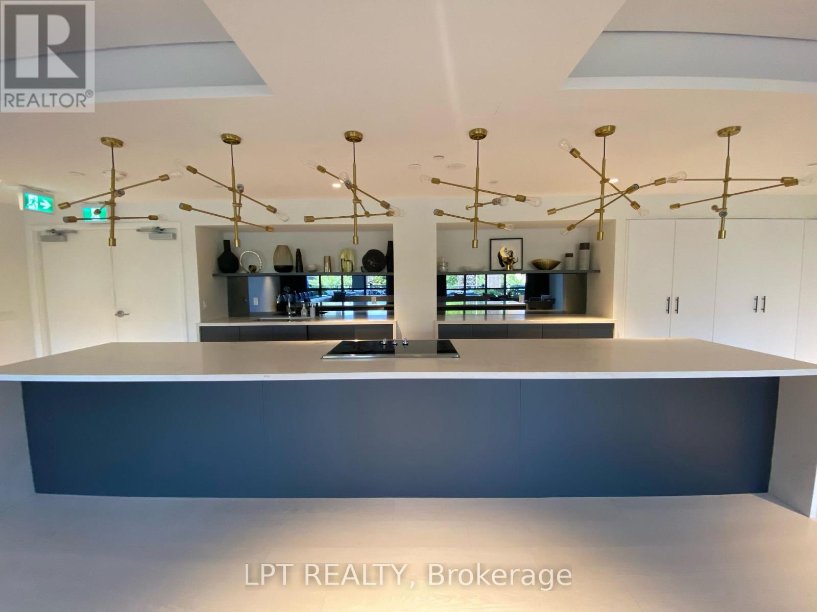 #709 10 GIBBS ROAD - Image 31