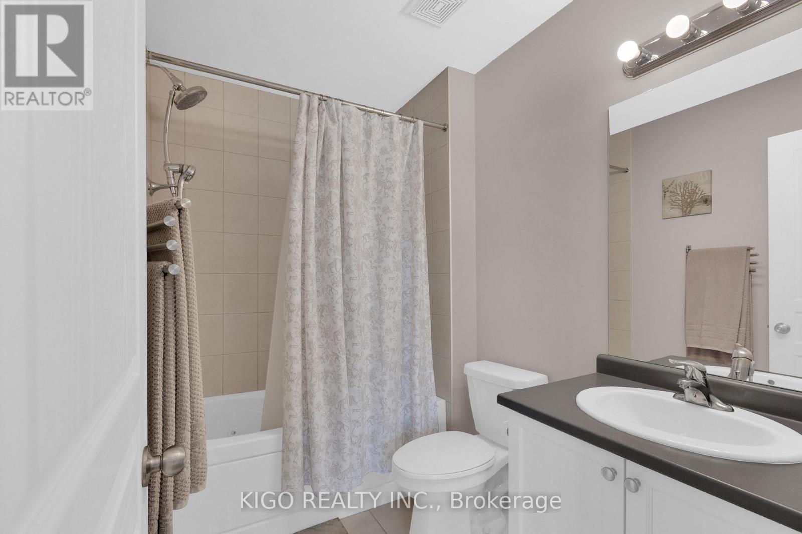 4119 PALERMO COMMON - Image 31
