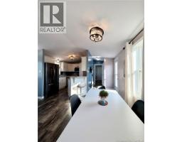 2 Scotch Pine Street, photo 20