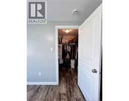 2 Scotch Pine Street, photo 23