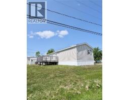 2 Scotch Pine Street, photo 3