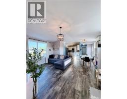 2 Scotch Pine Street, photo 6