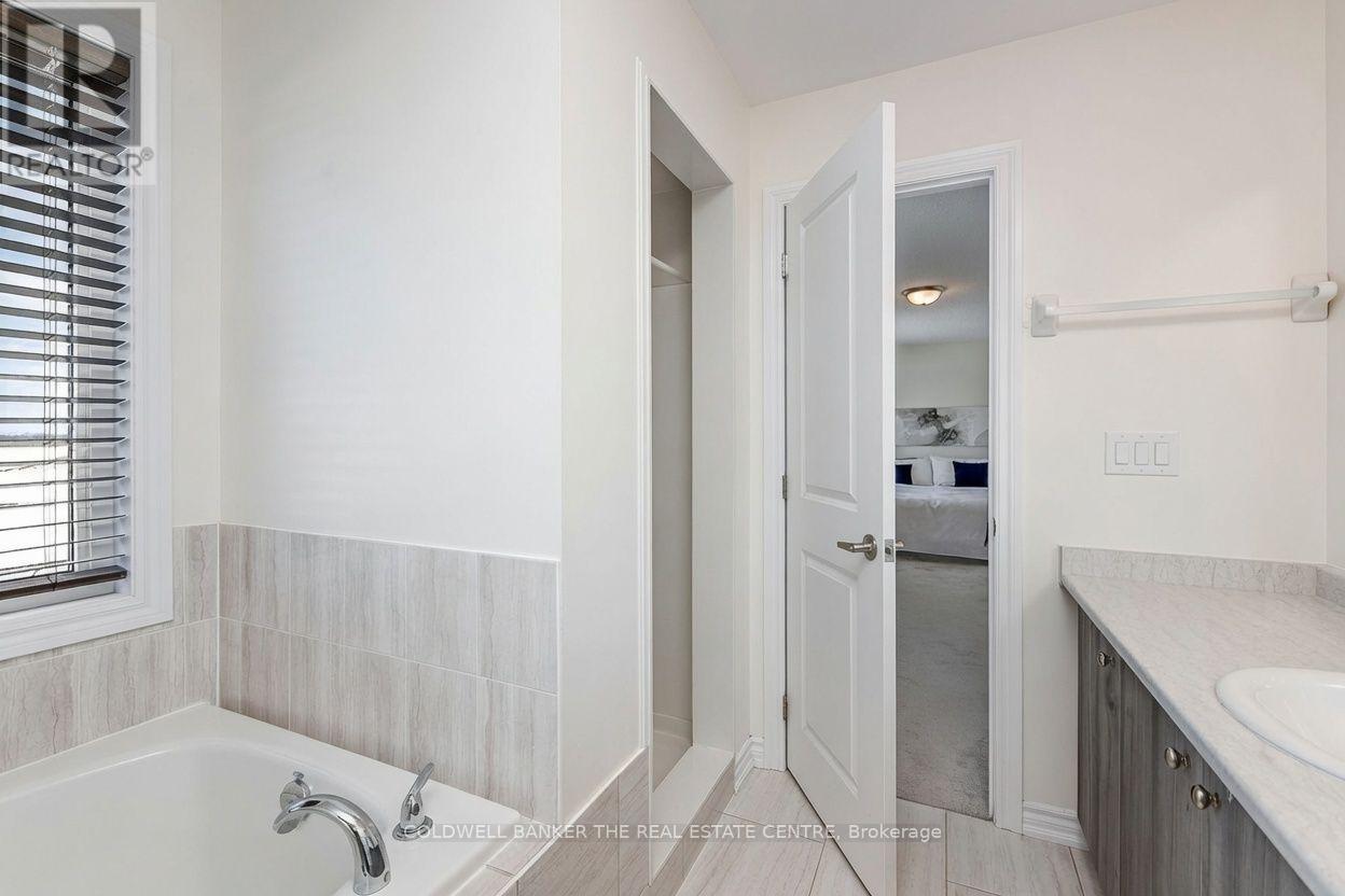 58 ATLANTIS DRIVE - 13
