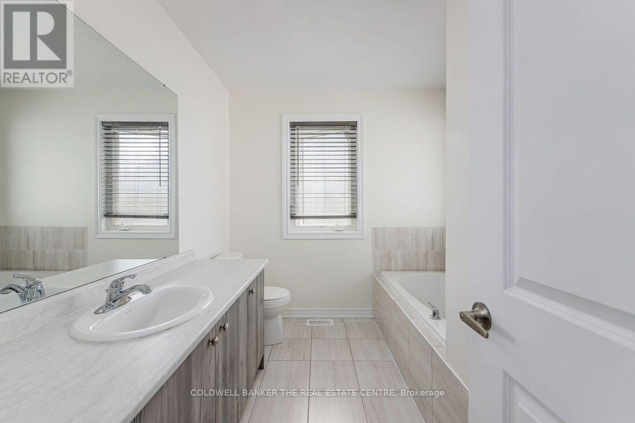 58 ATLANTIS DRIVE - 15