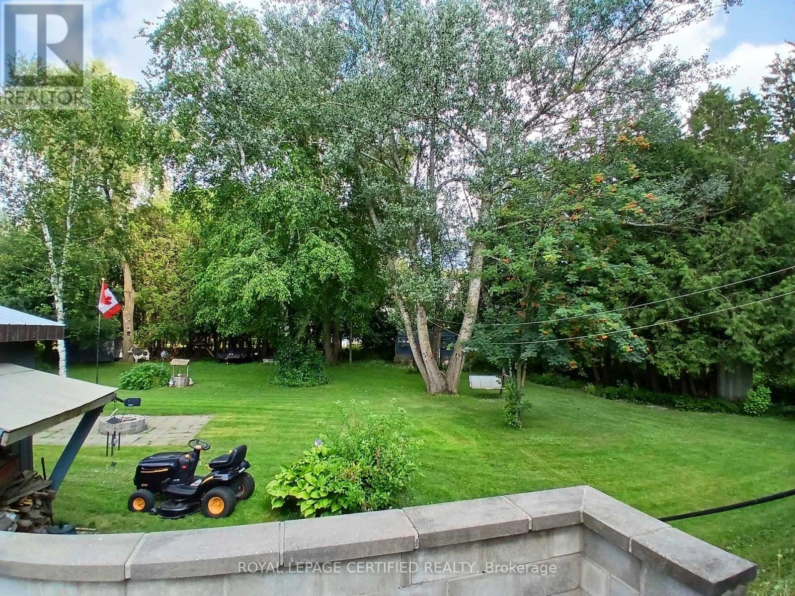 883 7TH AVENUE - 32