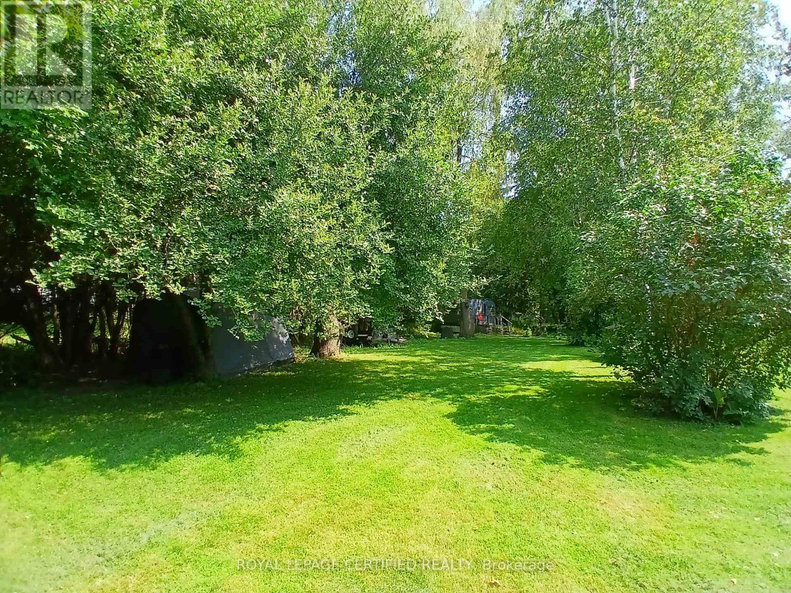 883 7TH AVENUE - 36