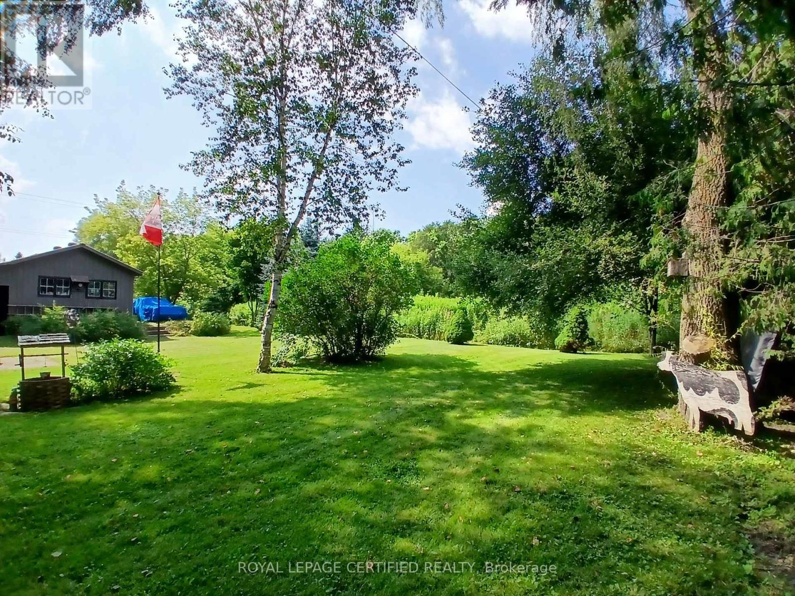 883 7TH AVENUE - 34