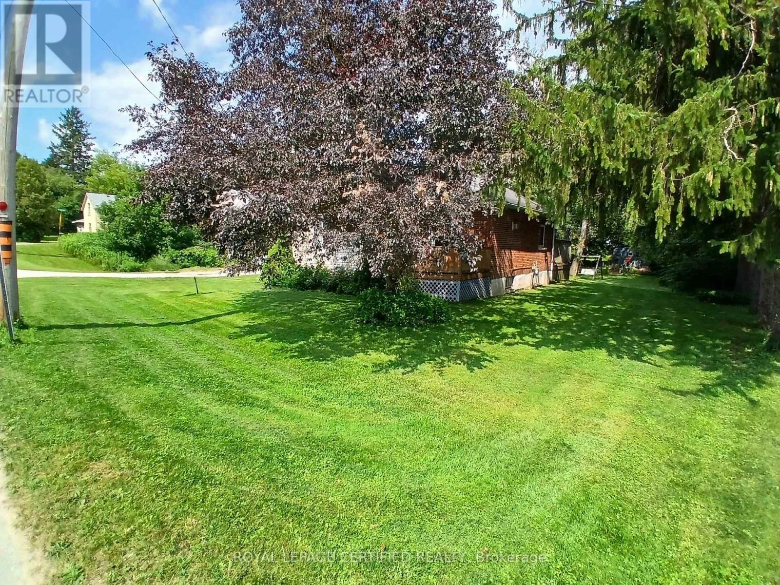 883 7TH AVENUE - 4