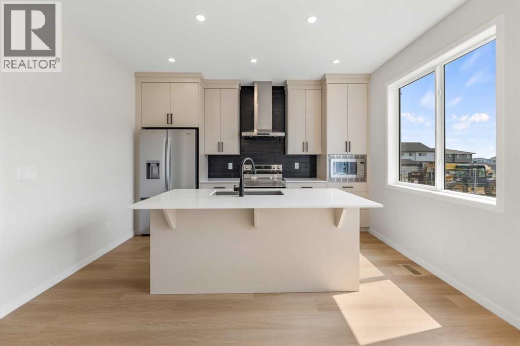 247 Lucas Gate NW, Livingston, Calgary photo 5