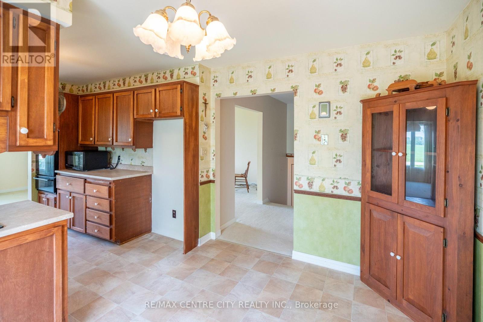 4943 FALCONBRIDGE DRIVE - 19