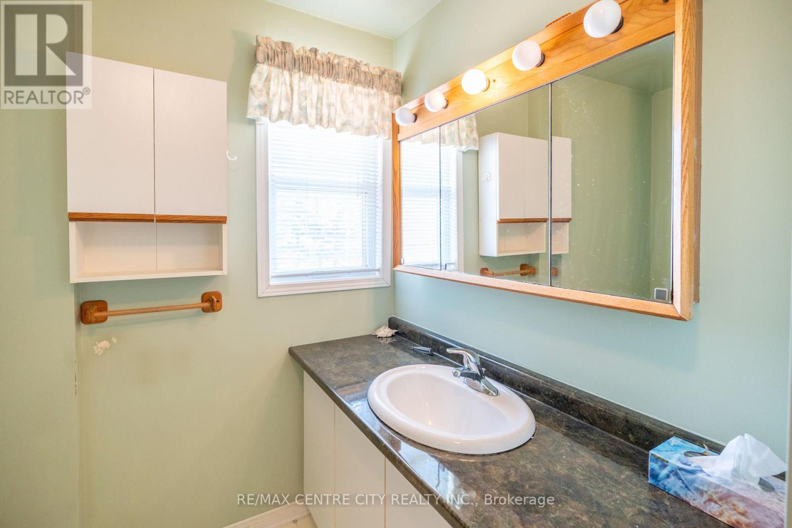 4943 FALCONBRIDGE DRIVE - 21