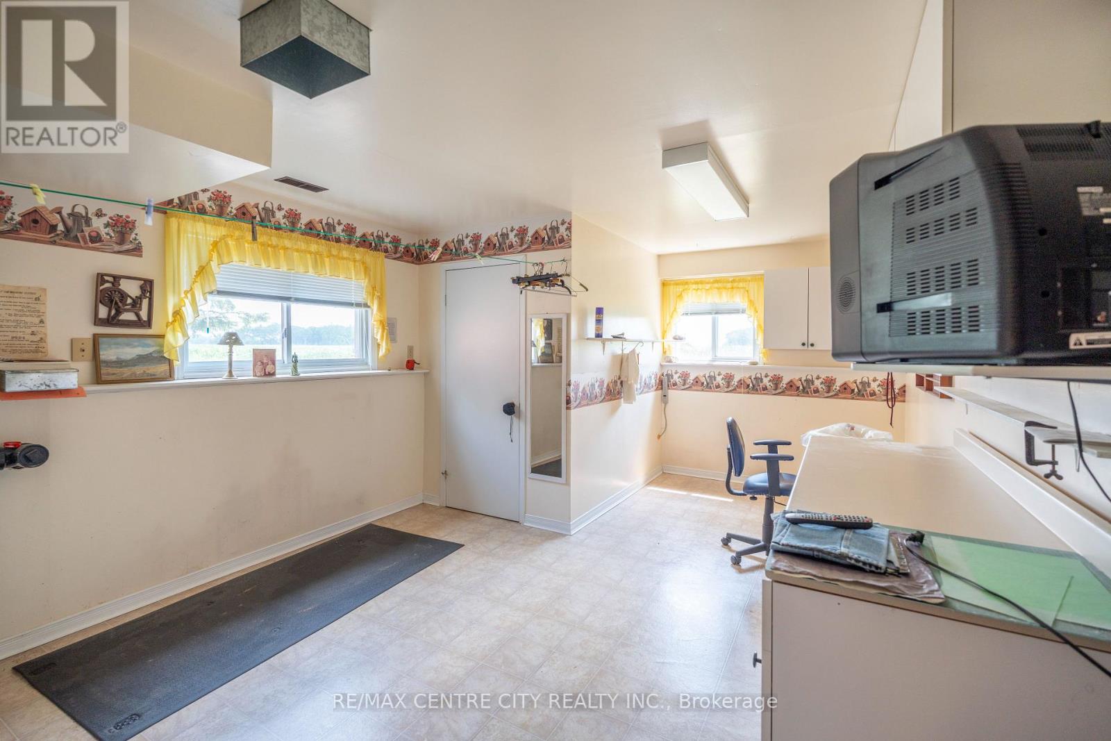 4943 FALCONBRIDGE DRIVE - 38