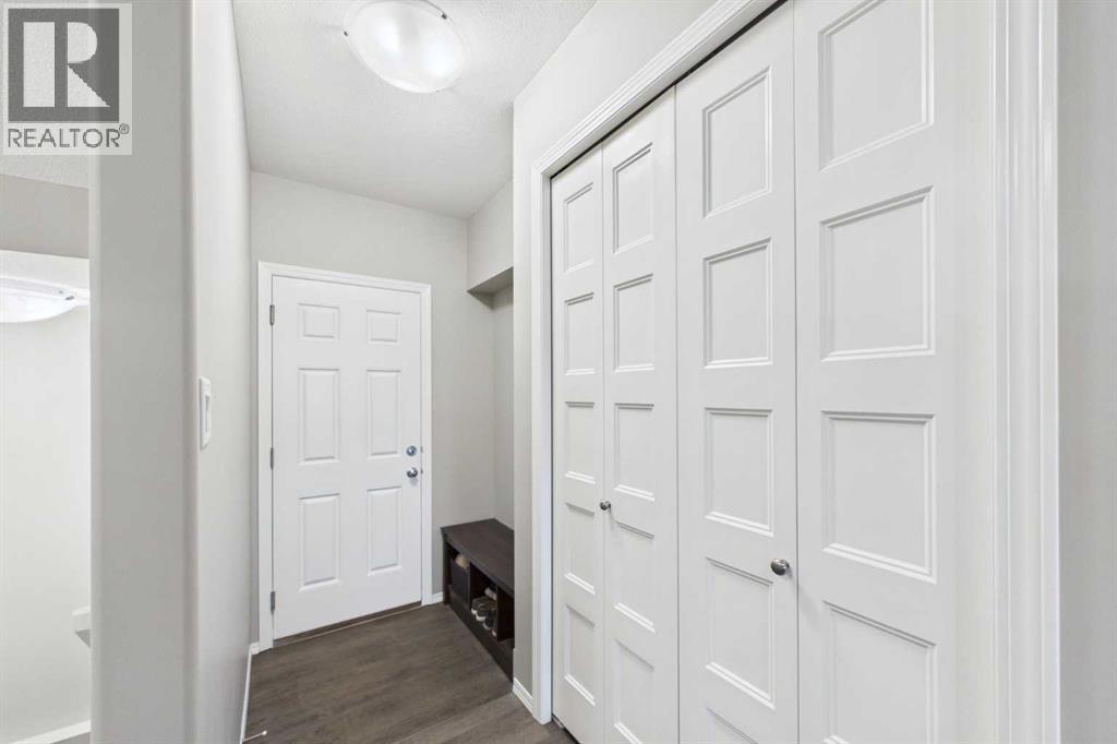 19 Golden Crescent, Red Deer