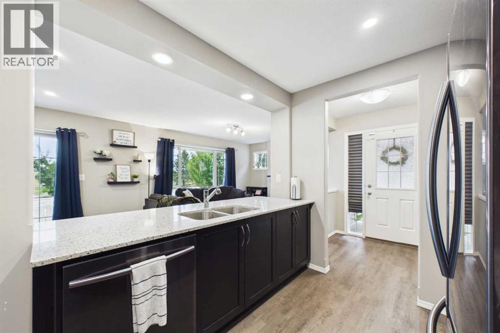 19 Golden Crescent, Red Deer