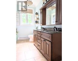 23 Seaside Drive thumbnail 18