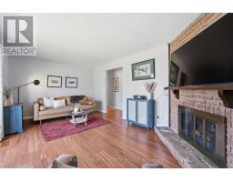 776 VINETTE CRESCENT — photo 3