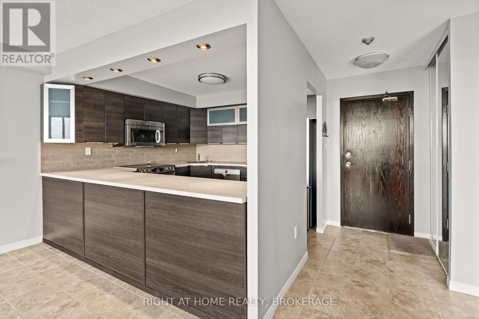 #801 162 MARTINDALE ROAD - Image 13
