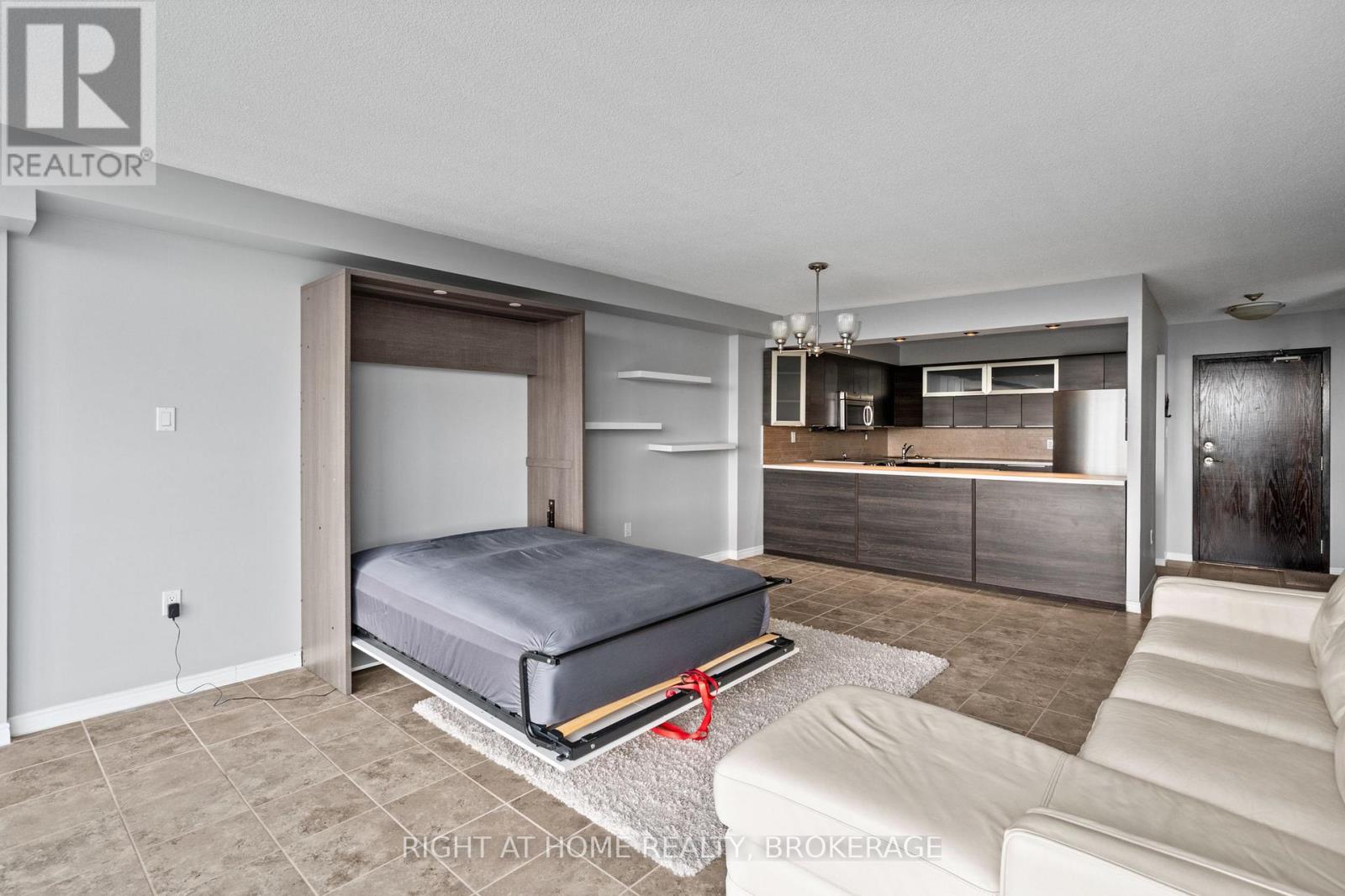 #801 162 MARTINDALE ROAD - 14