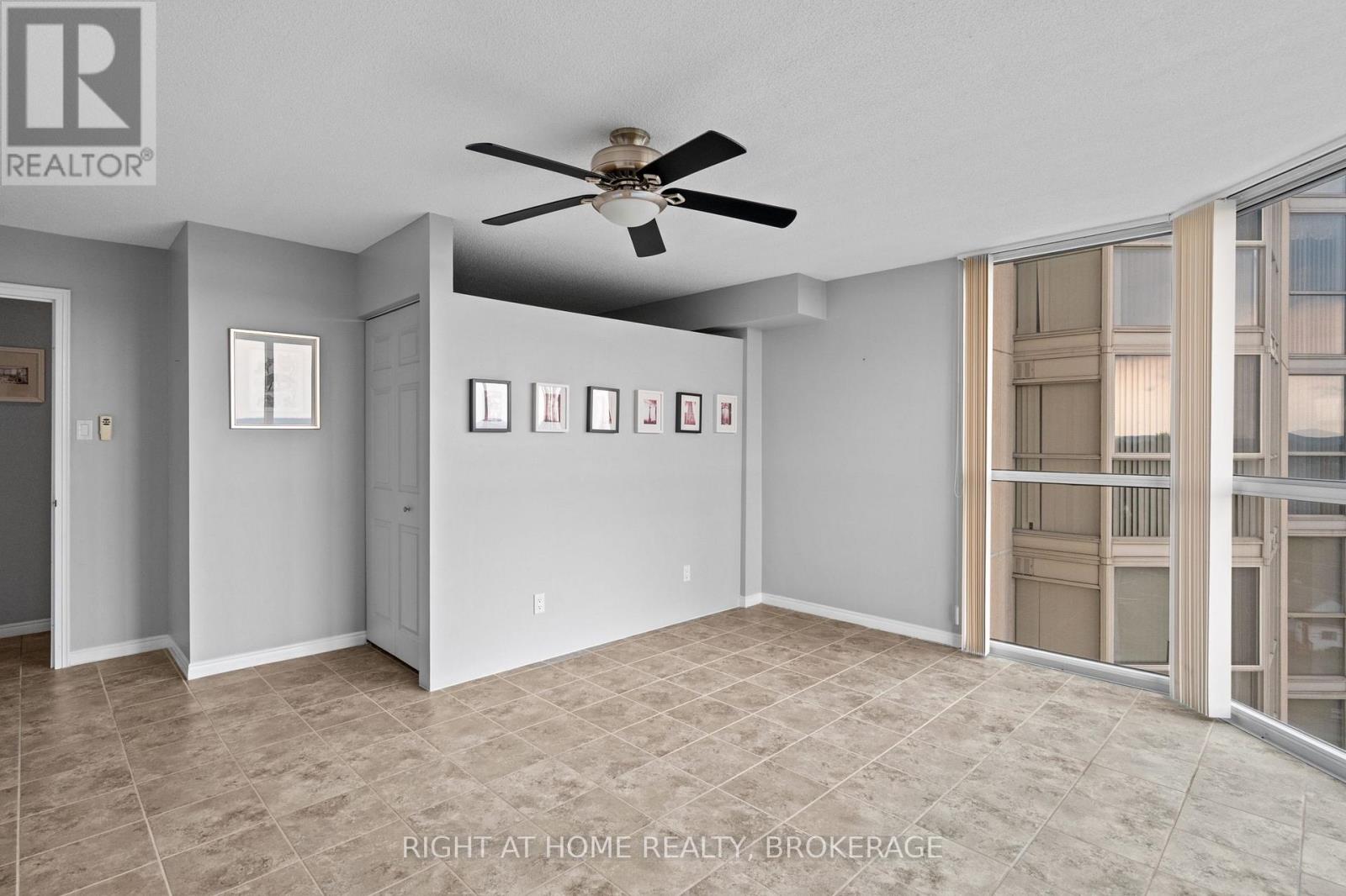 #801 162 MARTINDALE ROAD - 18