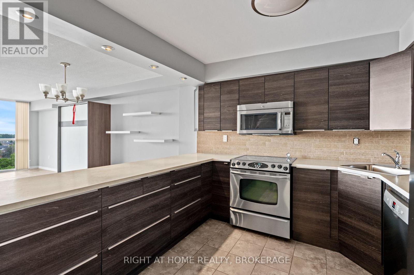 #801 162 MARTINDALE ROAD - 9