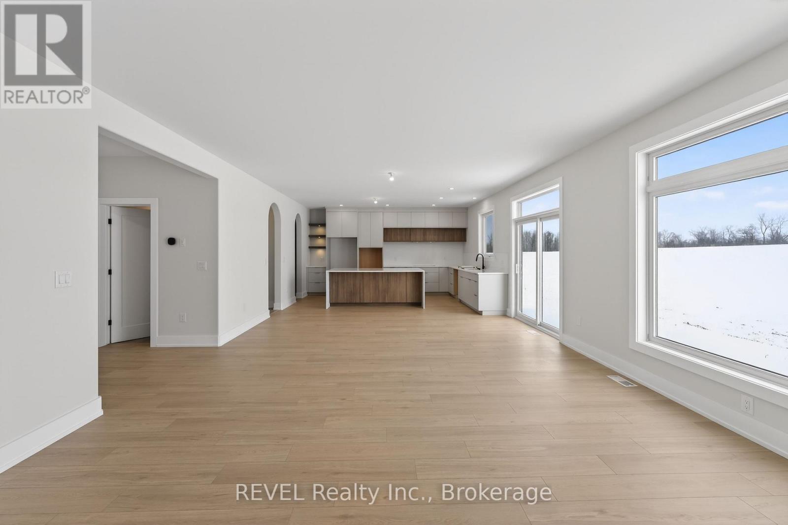 32 ANCHOR ROAD - 21