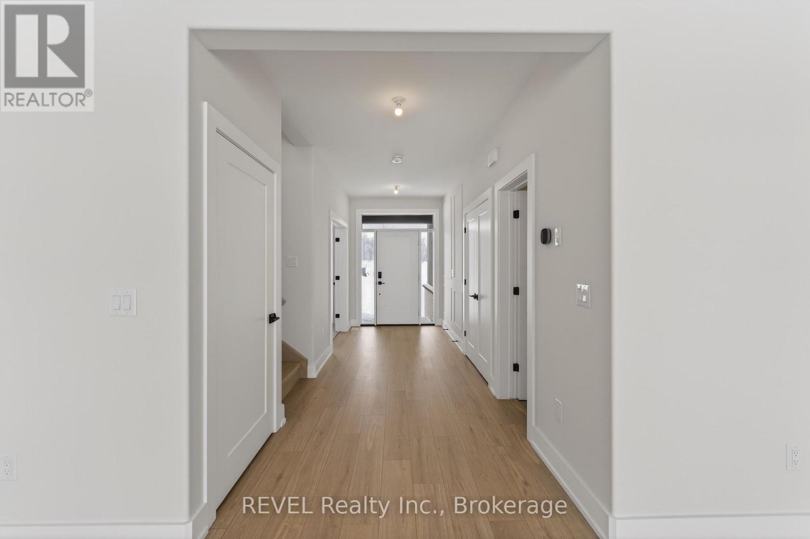 32 ANCHOR ROAD - 3