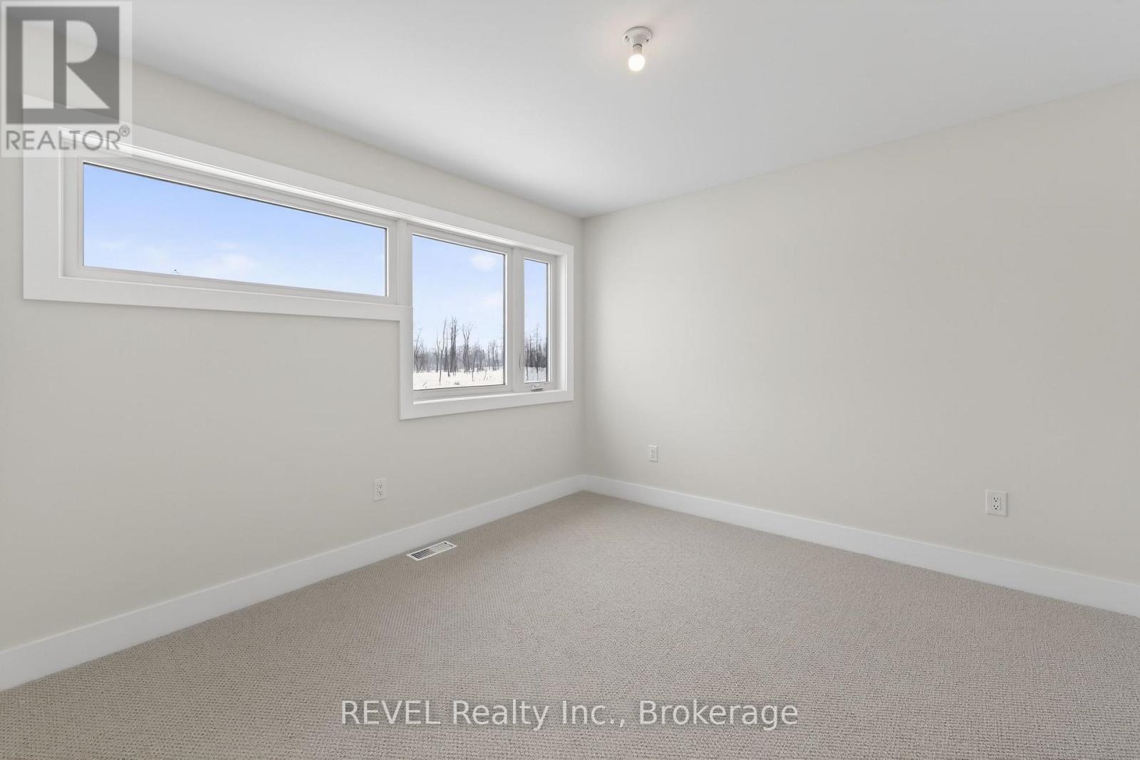 32 ANCHOR ROAD - 33