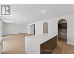 Mud room - 32 Anchor Road, Thorold, ON L0S1A0 Photo 11