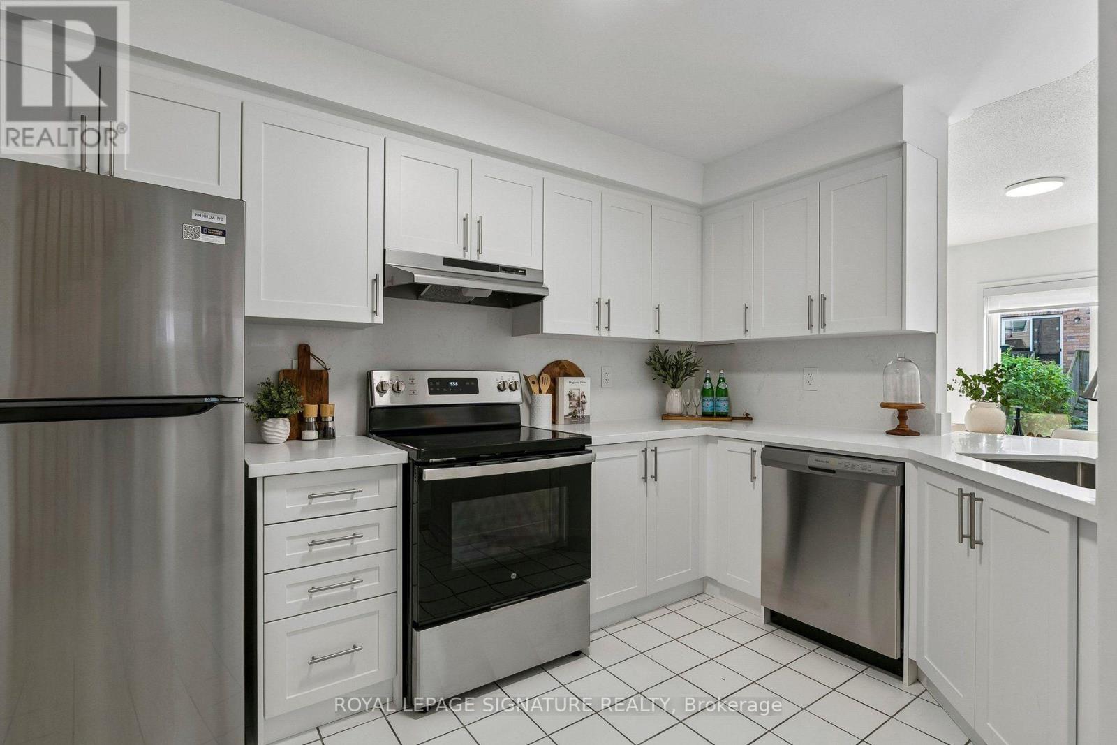 #71 5255 PALMETTO PLACE - 2