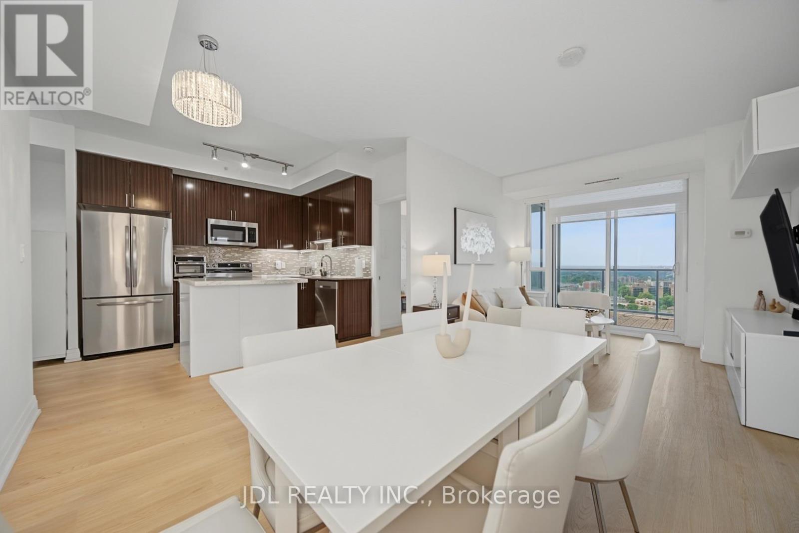 #902 7165 YONGE STREET - 18