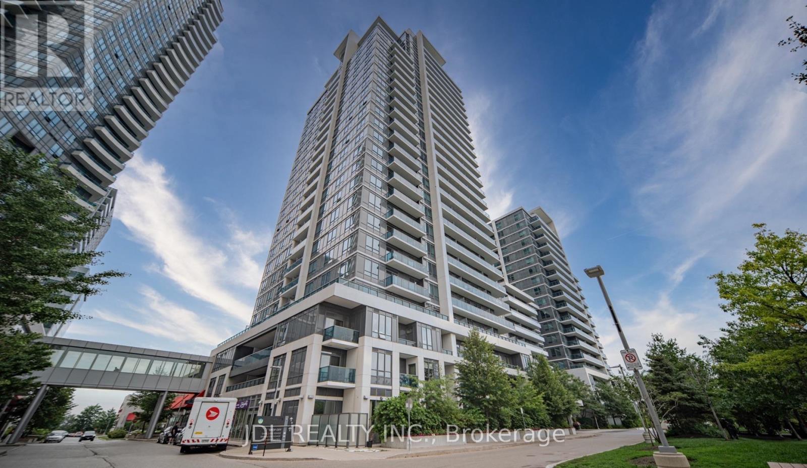 #902 7165 YONGE STREET - 2