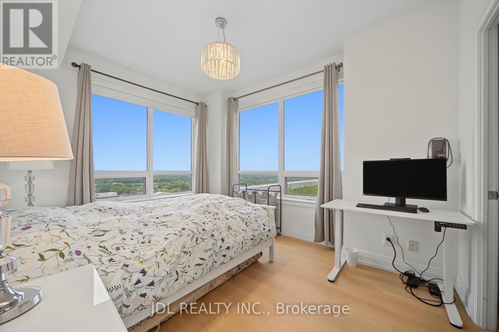 #902 7165 YONGE STREET - 22