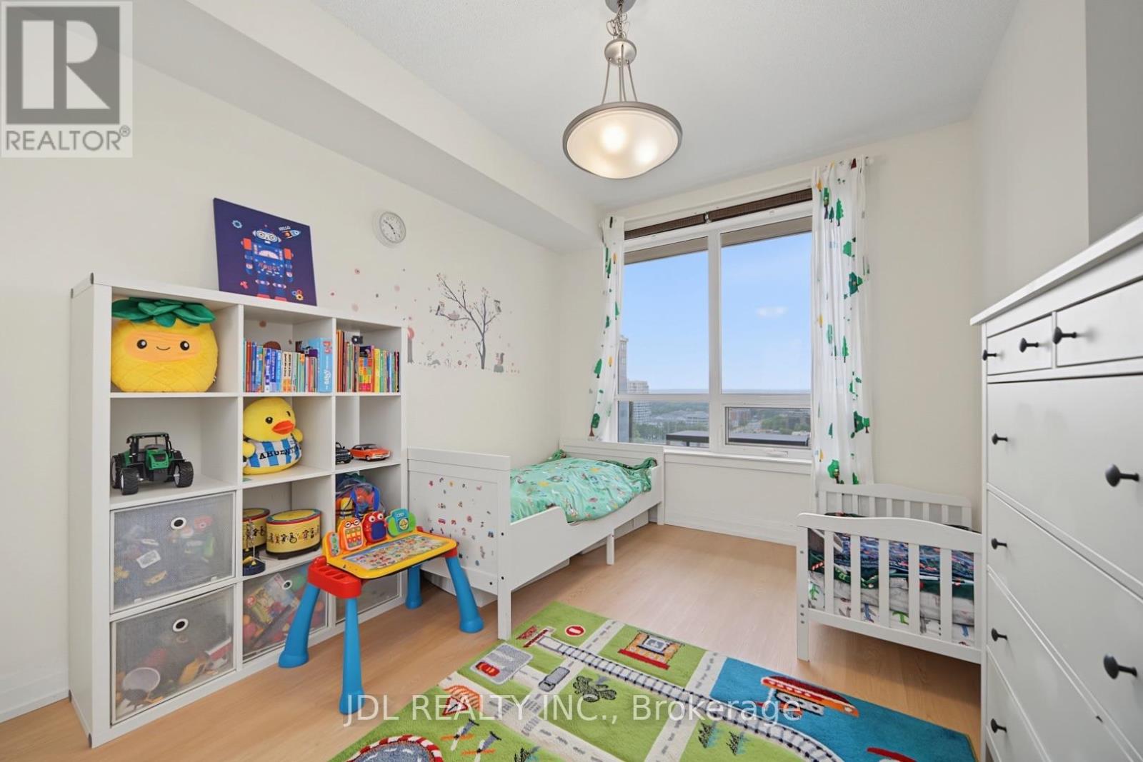 #902 7165 YONGE STREET - 26