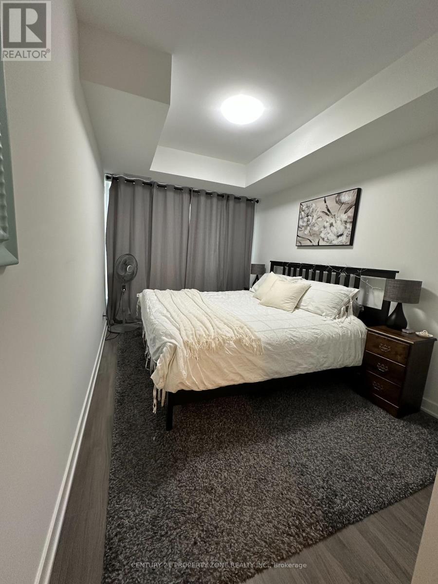 #322 681 YONGE STREET - Image 4