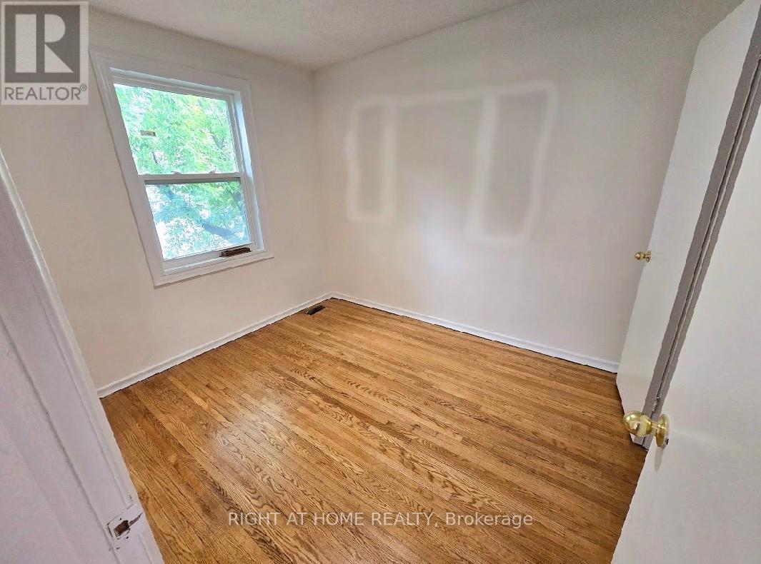 #49 740 KENNEDY ROAD - 9