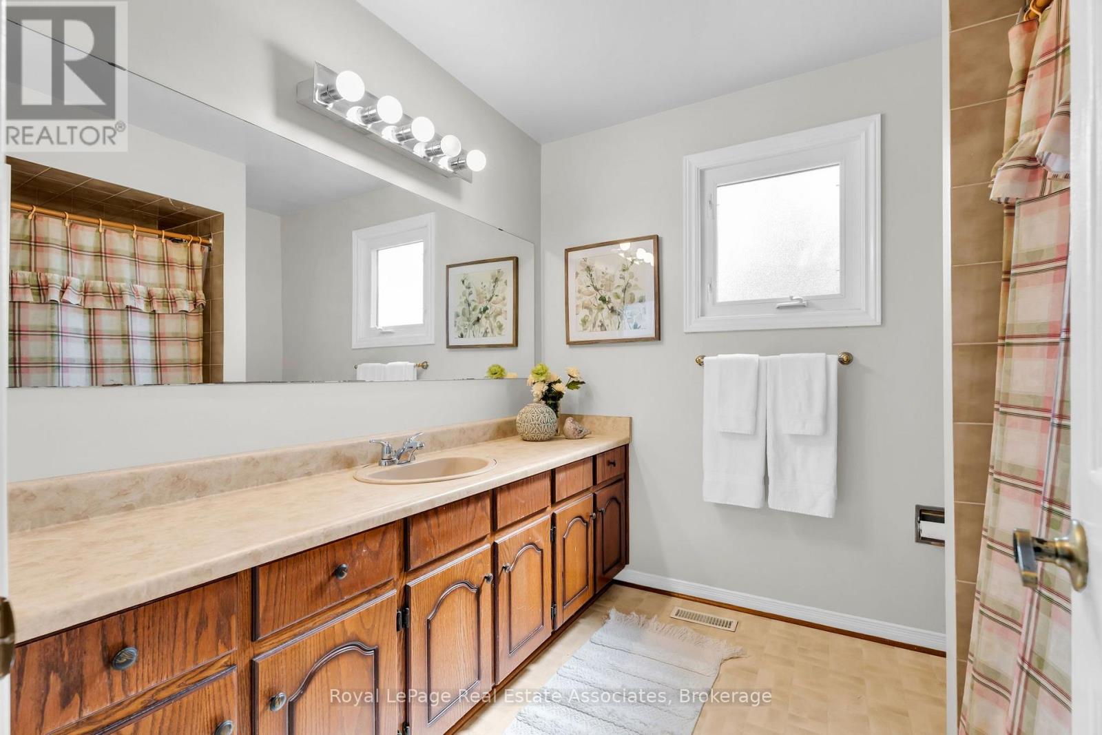 82 TURTLECREEK BOULEVARD - Image 29