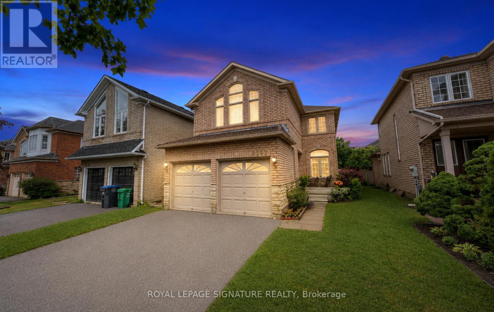 3252 LABURNUM CRESCENT - 1