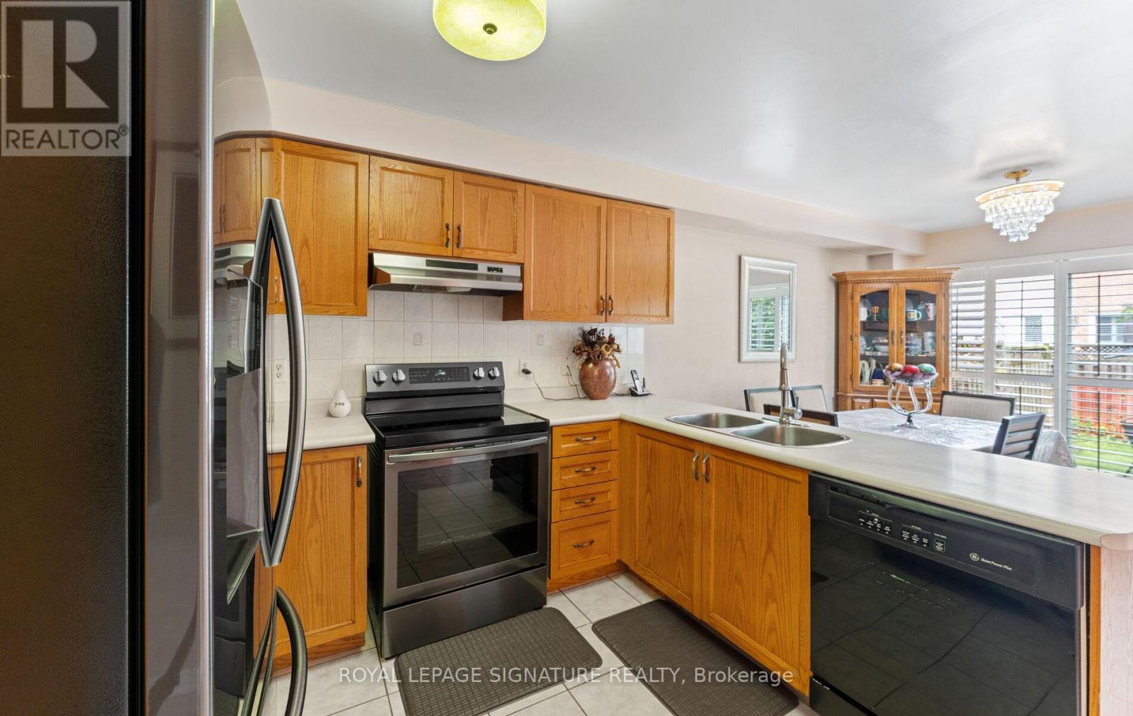 3252 LABURNUM CRESCENT - 15