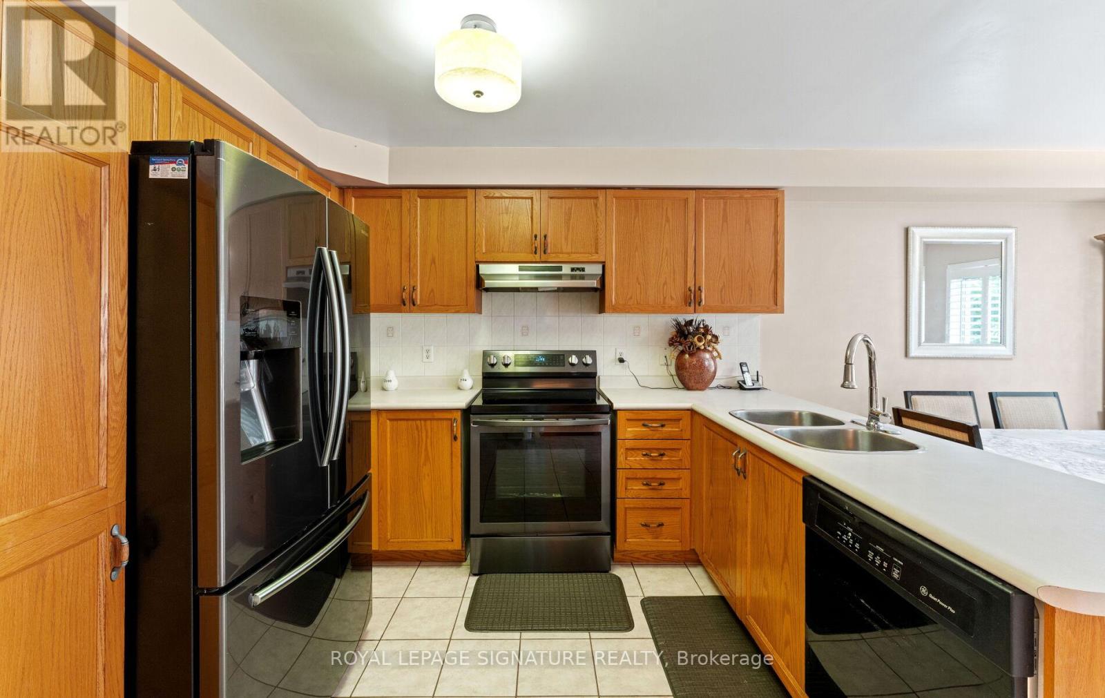 3252 LABURNUM CRESCENT - 16