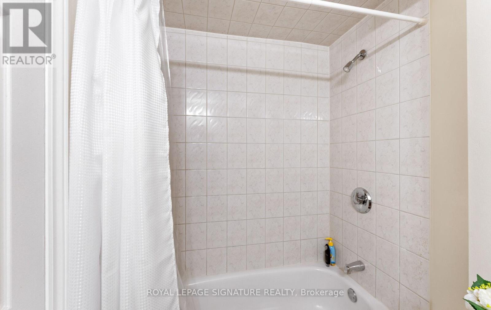 3252 LABURNUM CRESCENT - 41