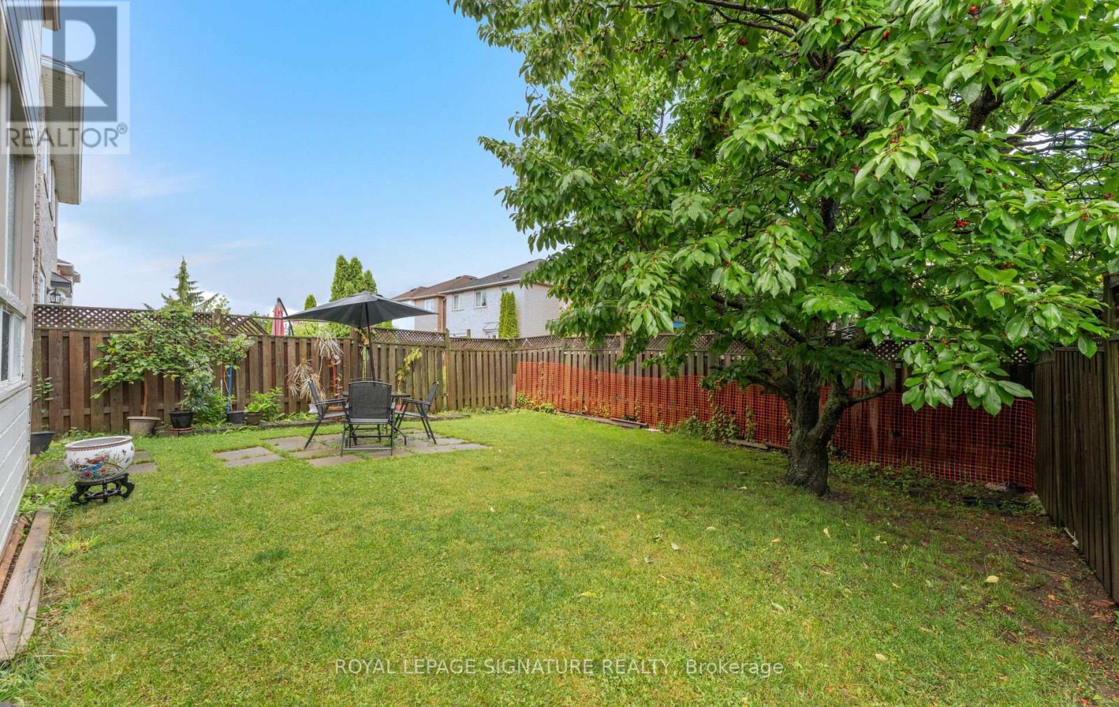 3252 LABURNUM CRESCENT - 42
