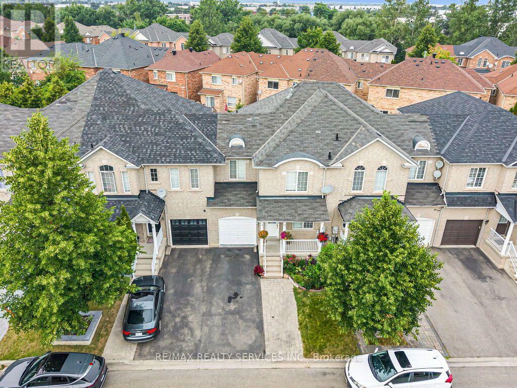 7 OLIVETT LANE