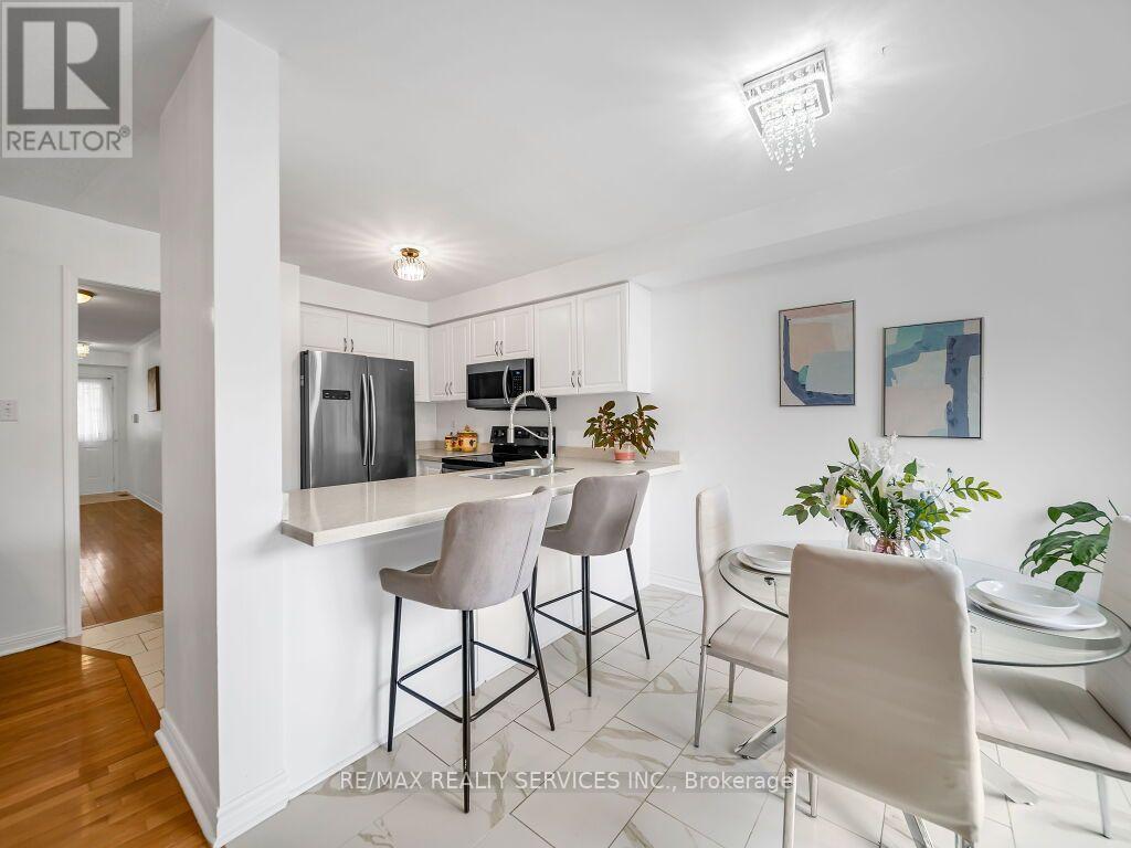 7 OLIVETT LANE - 13