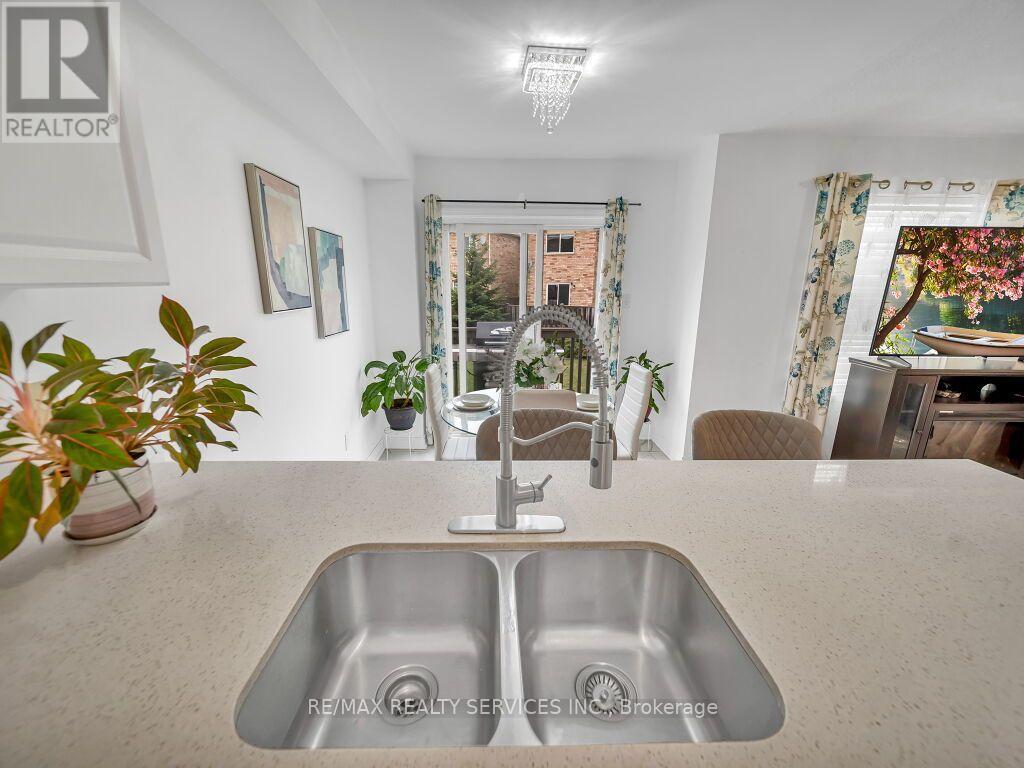 7 OLIVETT LANE - 17