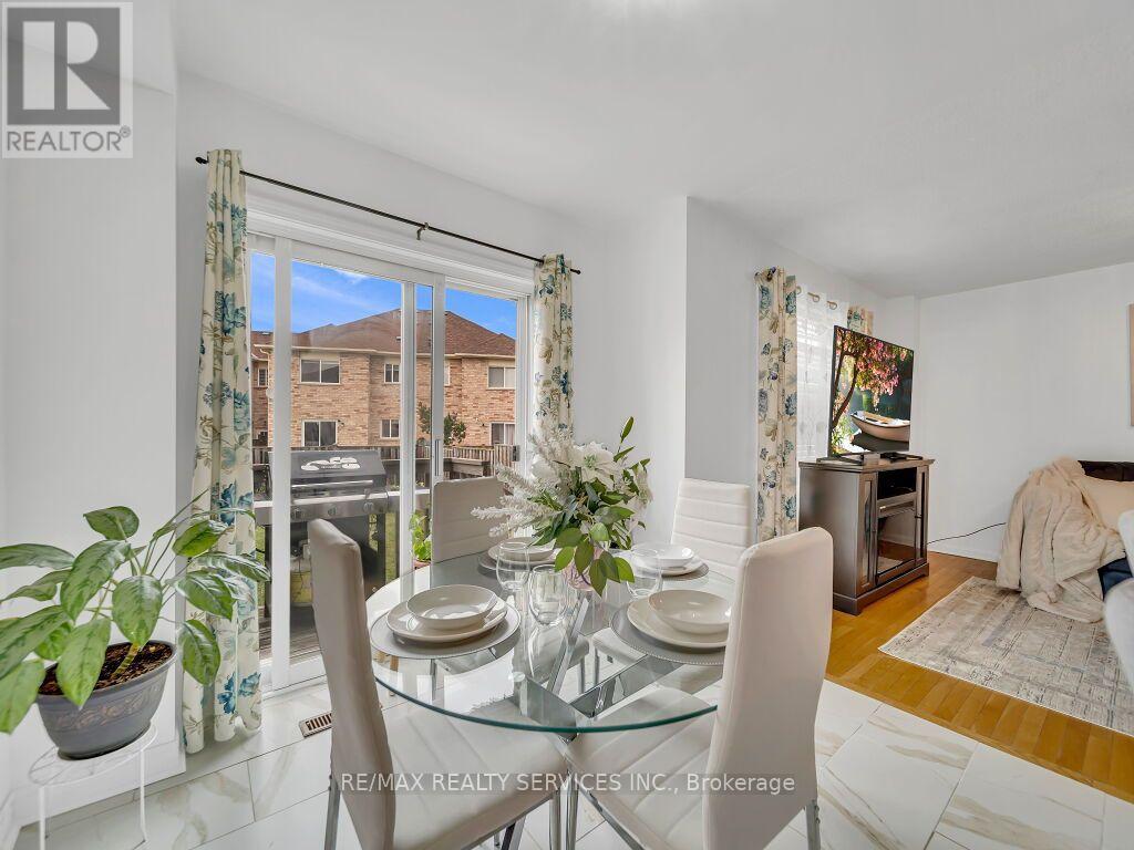 7 OLIVETT LANE - 18